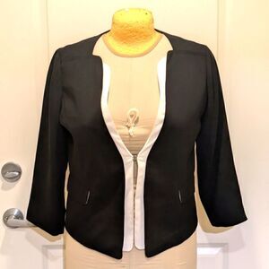 3/$30 Stunner Kenneth Cole New York L Black And White Contrast Crop Blazer